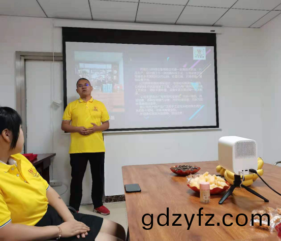 河南萬川環保(bao)設(she)備有(you)限(xian)公司2021年上半(ban)年(nian)錶(biao)彰大會