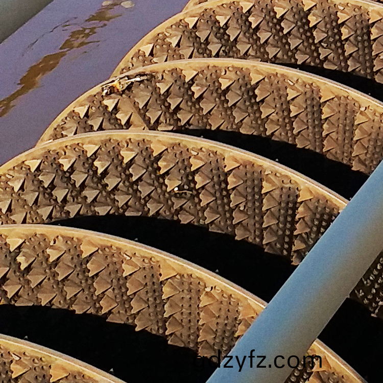 BZD型(xing)轉(zhuan)碟曝(pu)氣機