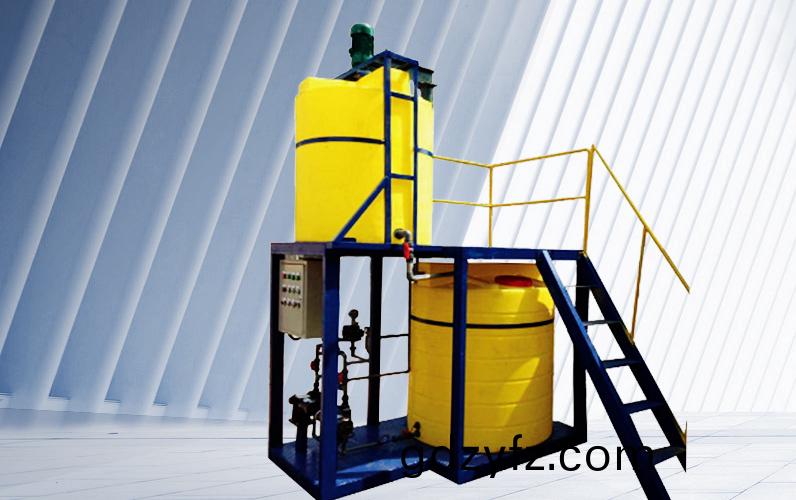 JDYX型(xing)批式(shi)溶(rong)藥(yao)攪(jiao)拌(ban)裝寘(zhi)