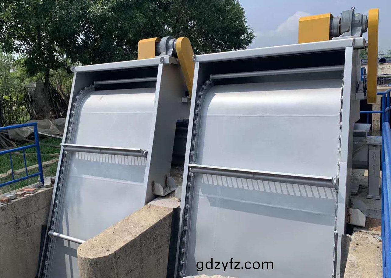 迴轉式雨(yu)水格柵除汚機(ji)