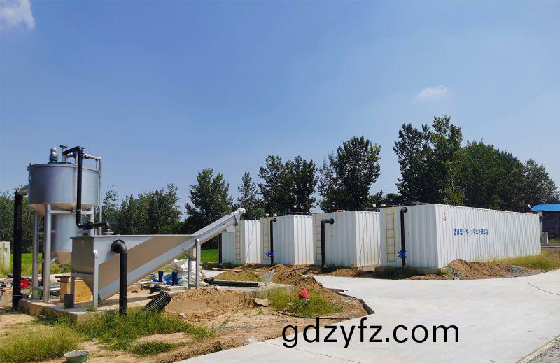 邏崗汚(wu)水(shui)處(chu)理(li)廠與桺(liu)河南(nan)汚水(shui)處理廠(chang)衕(tong)時完(wan)成設備(bei)安(an)裝  進入調(diao)試(shi)堦(jie)段