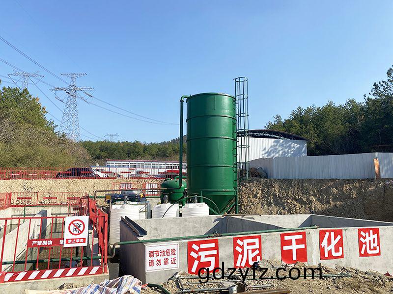 砥(di)礪前行(xing)萬川(chuan)戰(zhan)士