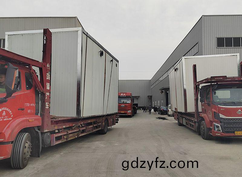 恭(gong)喜(xi)我司(si)北(bei)京(jing)項目(mu)一(yi)體化汚(wu)水處(chu)理(li)設備順利髮(fa)貨